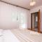 Stunning Apartment In Jadranovo