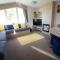 Caravan With Decking Within Walking Distance To Hunstanton Beach Ref 23054S
