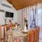 1 Bedroom Lovely Apartment In Brsec