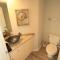 Sleeps 8 - Renovated Beachfront Condo at Westwinds, Sandestin with Gulf Views, Private Beach Access - ديستين