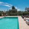 Astarte Villas - The Pine Tree Villa with Pool - Maherádo