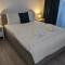 Alina's Deluxe Apartment and free private parking