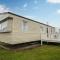 3 Bed, 8 Berth Caravan For Hire At St Osyth Park Near Clacton-On-Sea Ref 28039Cw