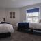 3 bedroom Cannock flat ideal for groups - Great Wyrley