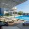 Ten-Bedroom Holiday Home In Razanj