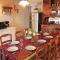 Beautiful Home In Le Cloitre S Thegonnec With Kitchen - Le Cloître-Saint-Thégonnec