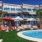 AZAHAR BEACH Red Apartments & Spa
