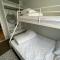 82, Belle Aire, Hemsby - Two bed chalet, sleeps 5, bed linen and towels included - pet friendly