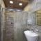 LUXURY Spacious 2 bedroom Apartment New Building, Centre