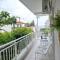 Our Home-Fully renovated apartments and studios by the sea - 尼基季