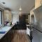 Spacious, Cheerful, Modern Home 5 BR, 3BA, 2KIT - شورلاين