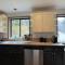 Spacious, Cheerful, Modern Home 5 BR, 3BA, 2KIT - شورلاين