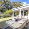 Celeste, 26 Bonito Street - Tranquil, Stylish & Pet friendly