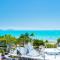 Ocean View 16A Studio Pool & Spa Wi-Fi - شاطئ إيرلي