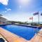 Ocean View 16A Studio Pool & Spa Wi-Fi - شاطئ إيرلي