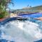 Ocean View 16A Studio Pool & Spa Wi-Fi - شاطئ إيرلي