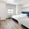 Seaport Suites