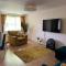 Modern Beautiful Gated Two Bed Apartment - Stifford