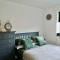 Cottage/boutique style - Free parking & Wi-Fi - Hull