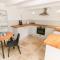 10 Westgate Hill
