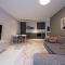 Exclusive Marina Apartment