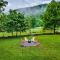 Great Smoky Mountains Retreat with Fire Pit and Views! - 赛维尔维尔