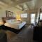 Mountain Harbor Lodge cottage on Lake Ouachita