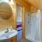 Lakefront Columbia Cabin with Porch and Shared Dock - كولومبيا