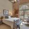 Updated Rustic-Chic Condo on Ourays Main Street! - أوراي