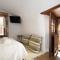 Menexes Suites Monemvasia