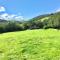 Foxgloves and Fairytales Hut with Hot Tub - Llanwrda