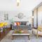 Stylish Waikiki Gem with Ocean View and Free Parking! - هونولولو