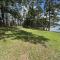 Mountain Harbor Lodge cottage on Lake Ouachita