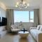 Warm Four Bedroom Apartment with Huangpu River View - شانغهاي