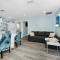 Dog Friendly Loft STEPS from Beach with Gas Barbecue Grill and Upstairs Deck! - نيو سميرنا بيتش