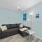 Dog Friendly Loft STEPS from Beach with Gas Barbecue Grill and Upstairs Deck! - نيو سميرنا بيتش