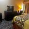 Super 8 by Wyndham Pasadena - Pasadena