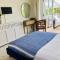 Secluded Spacious Garden Suite