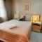 La Mer 8 - 6 Sleeper - Overlooking Margate Beach!