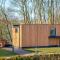 Daffodil, Penruddock Eco & dog friendly lodge with hot tub