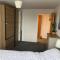 Lovely 2nd floor 2 bed flat sleeps 4