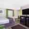 AmericInn by Wyndham Delafield