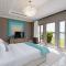Maison Privee - Palm Jumeirah Beach Front XL Villa with Private Pool