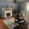 Private Victorian Apartment in convenient City location on 5 acre, Sleeps 5 - 波基普西