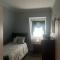 Private Victorian Apartment in convenient City location on 5 acre, Sleeps 5 - 波基普西