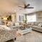 Charming Mountain Home Retreat Walk to Marina!