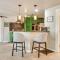Charming Mountain Home Retreat Walk to Marina!