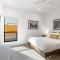 Eco-friendly 2-bedroom Apartment - 80 Walkscore!