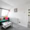 Chester Stays - Beautiful loft apartment with parking