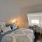 North Wildwood Home with Porch about 3 Blocks to Beach! - شمال وايلدوود